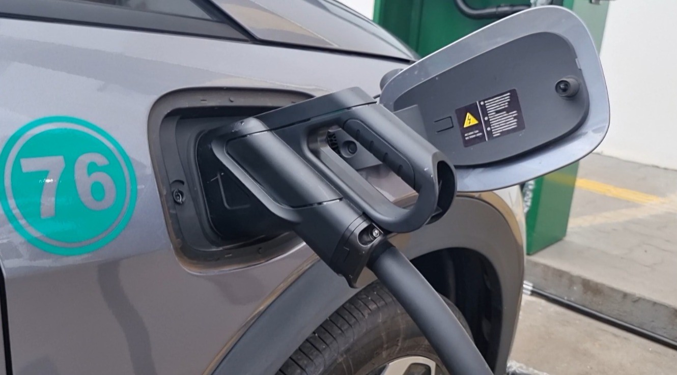 Lei na PB permite carregadores para carros elétricos em condomínios