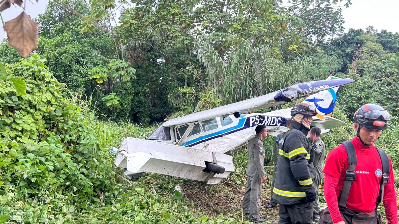 Aeronave que saiu da pista em Manaus pertence a ONG que presta socorro a ribeirinhos no Amazonas