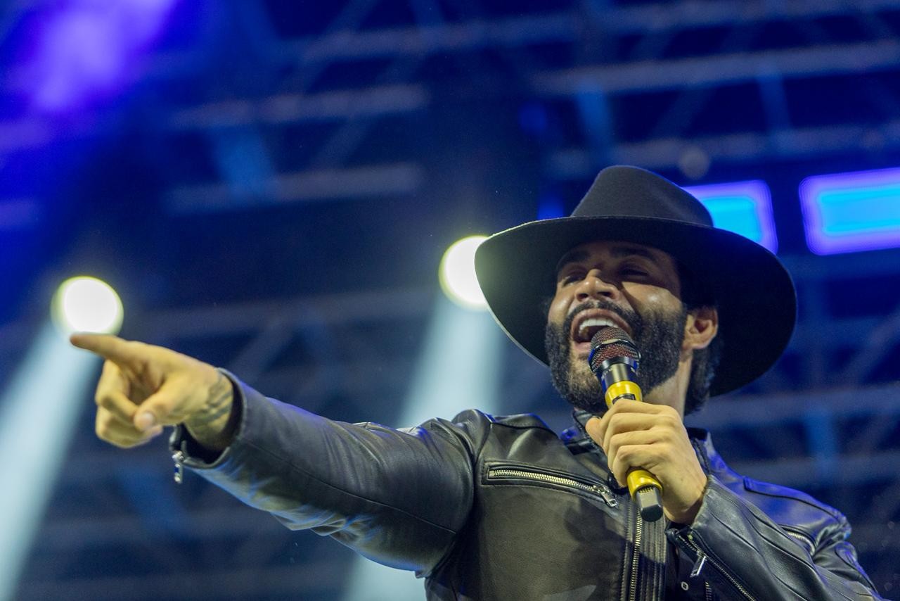 Venda de passaportes para a Expomontes 2026 começa nesta segunda; veja a grade de shows