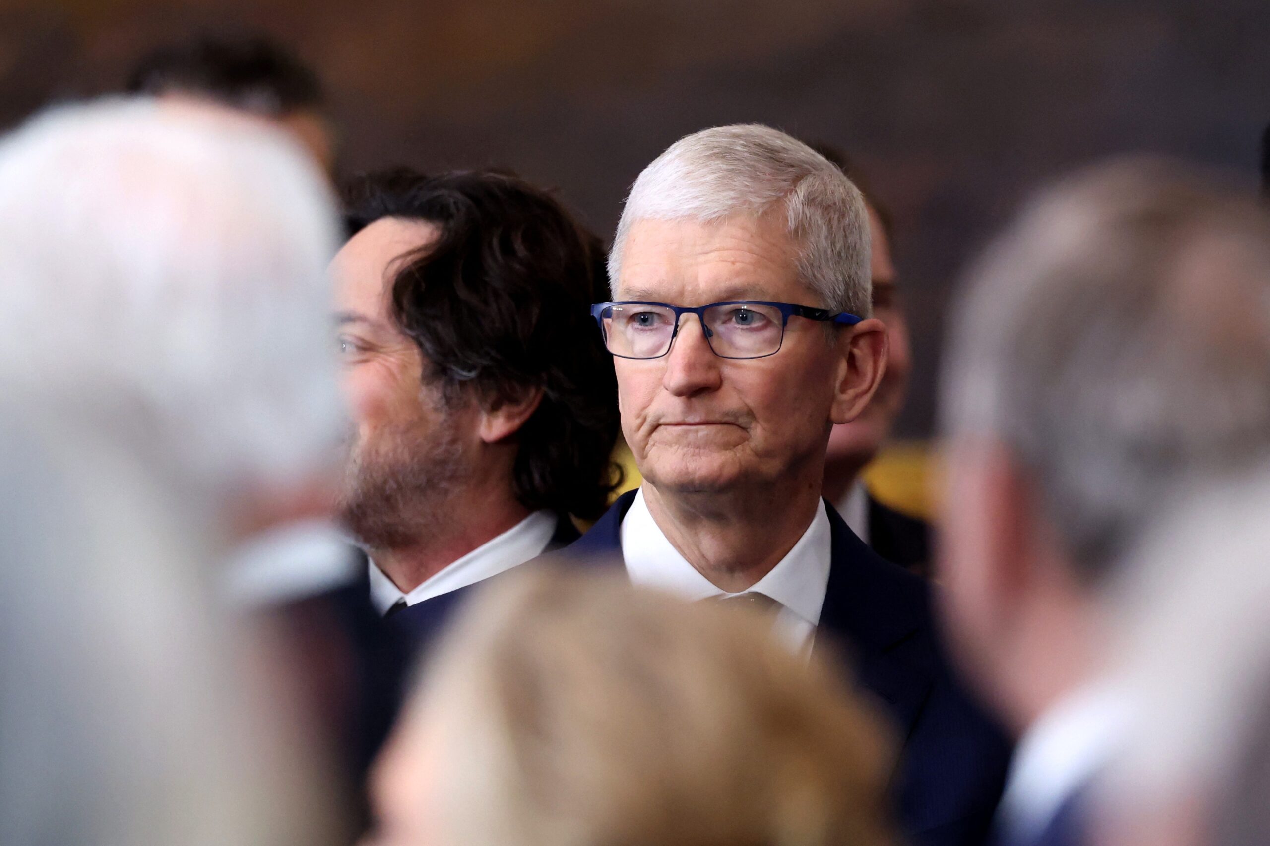Tim Cook se isola como CEO mais longevo da Apple, superando Steve Jobs; veja as diferenças entre eles
