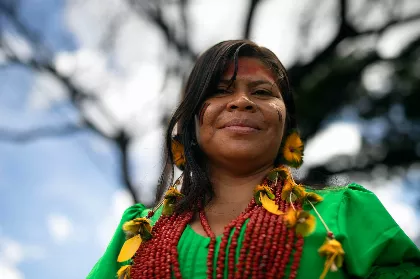 Mulher indígena assume vaga na ALMT e faz história