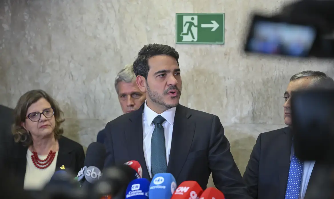 Não é simples, mas Senado é soberano, diz Messias após rejeição