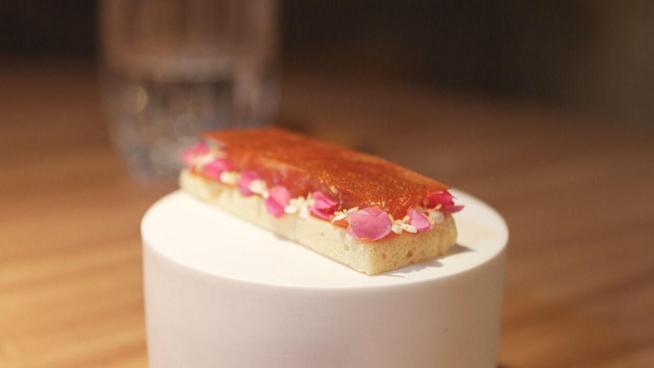 Como são os jantares nos restaurantes brasileiros que conquistaram três estrelas Michelin