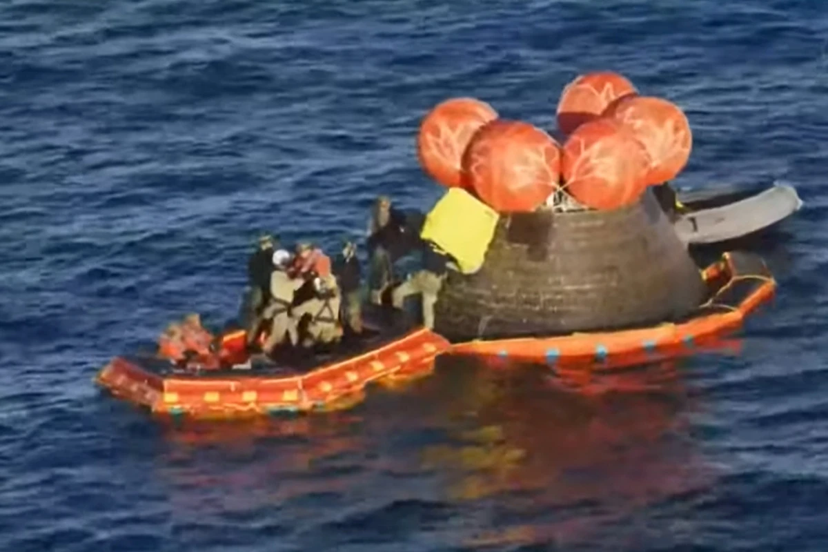 veja imagens do retorno dos astronautas