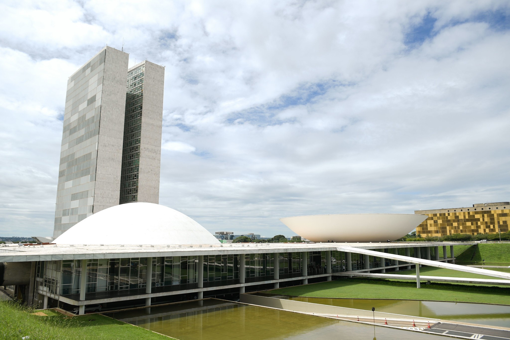 Congresso analisa veto de PL da Dosimetria em meio à crise com governo