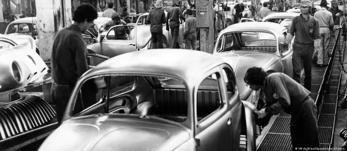 Brasil tenta emplacar fim da escala 6×1 desde os anos 1980