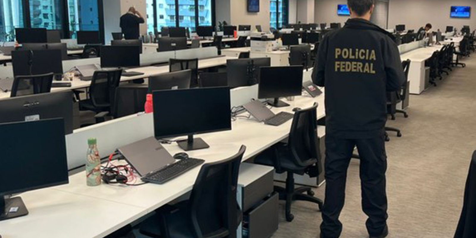 PF prendeu 13 pessoas em operações contra fraudes no Master e BRB