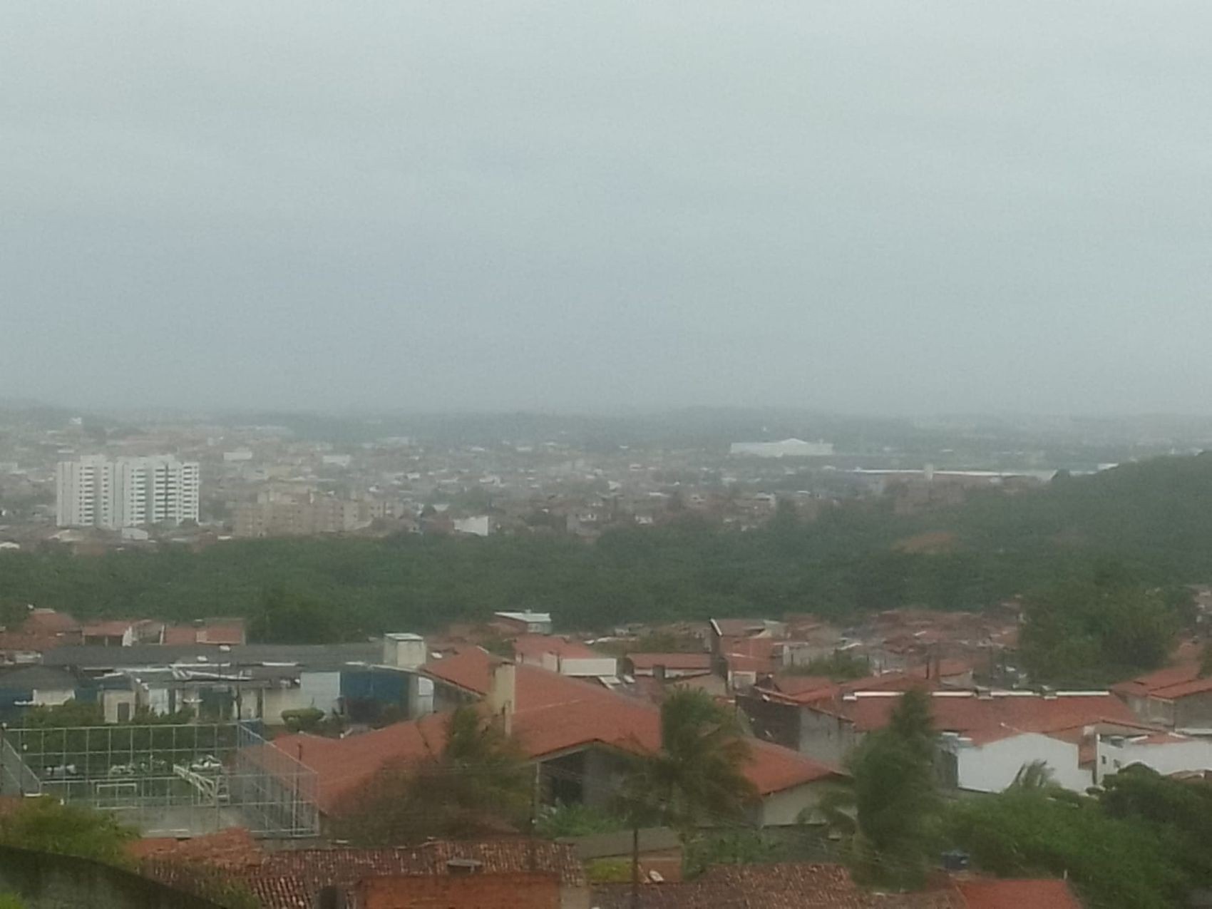 Aracaju registra quase 40 mm de chuva em 12 horas