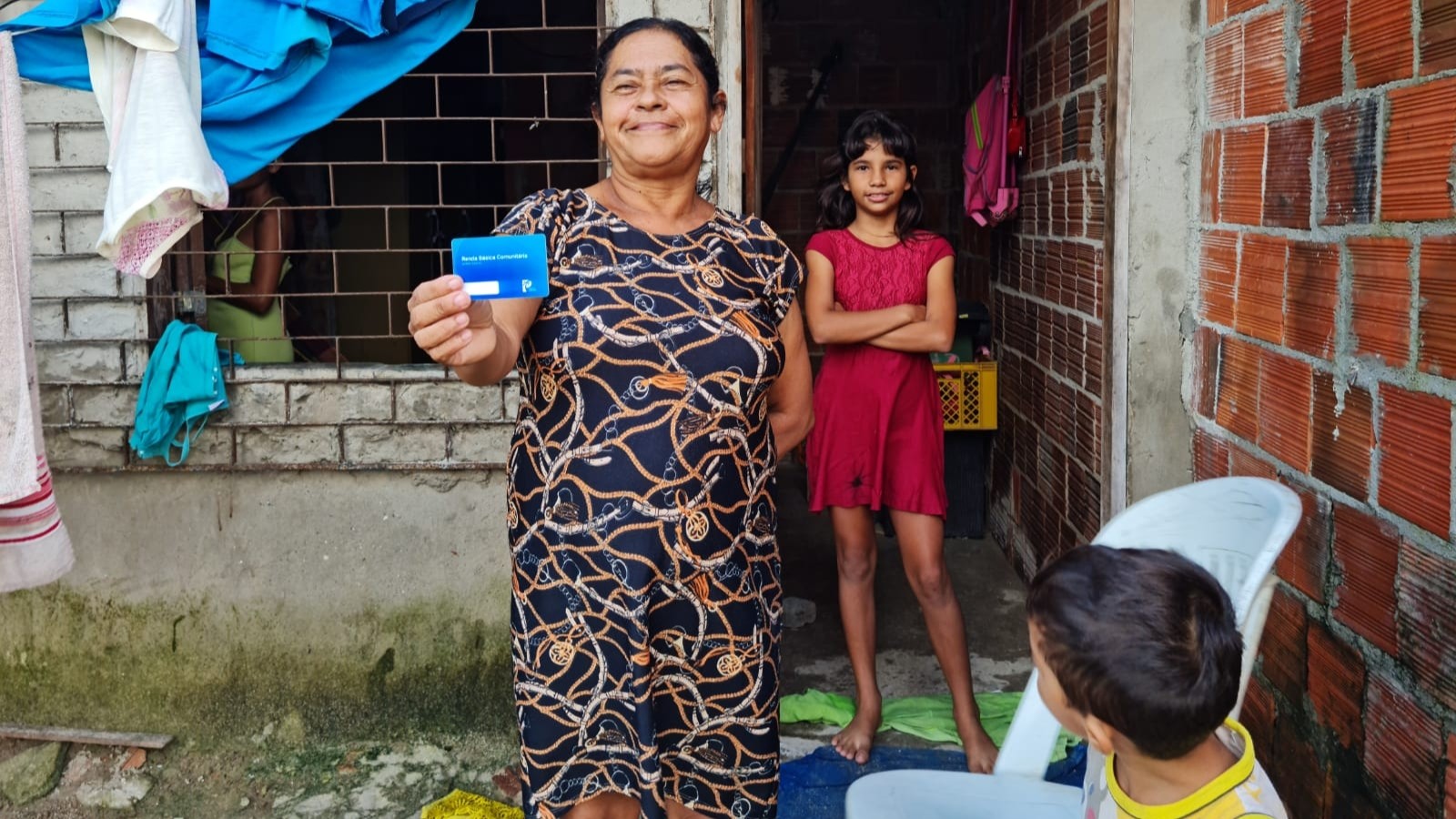 Conheça banco comunitário de Fortaleza com moeda própria e pix interno