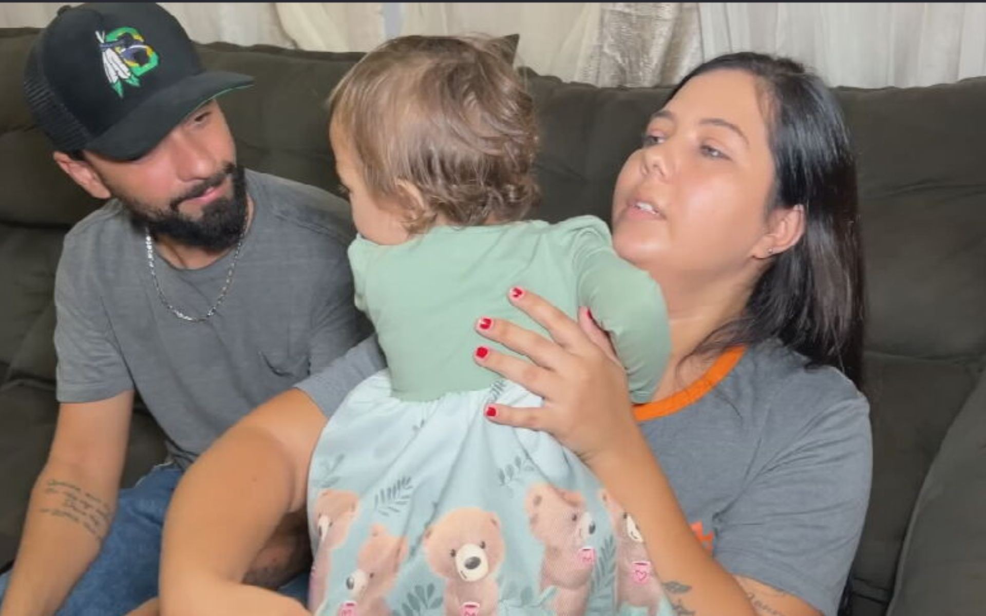 Mãe pretende tirar criança de creche após fratura no nariz e hematomas