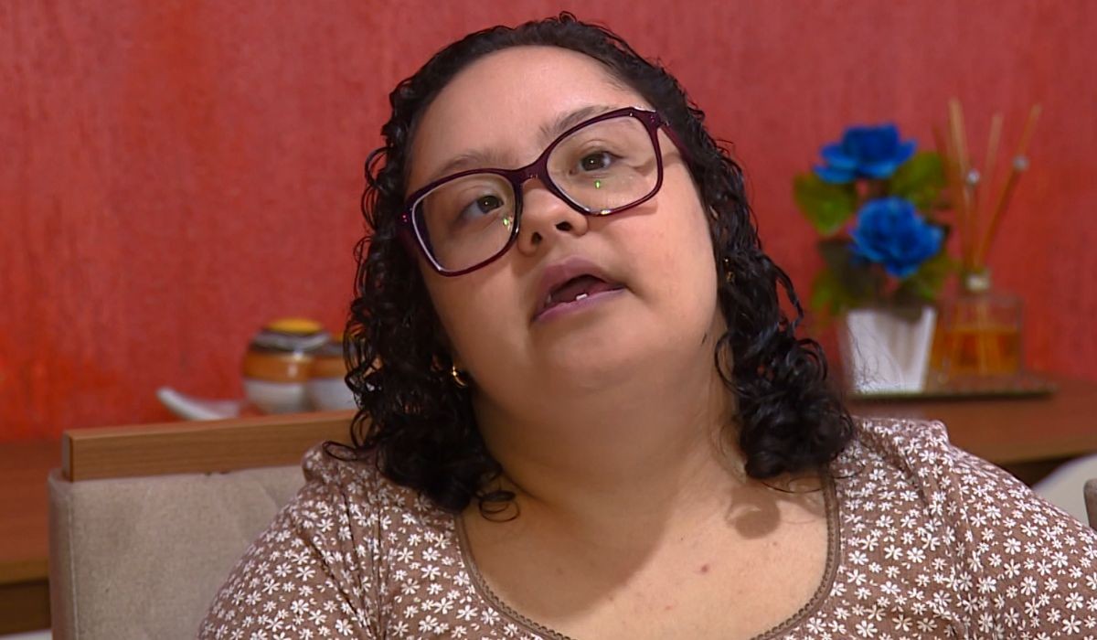 'Nós merecemos espaço': formada em RH, jovem com deficiência cobra oportunidades