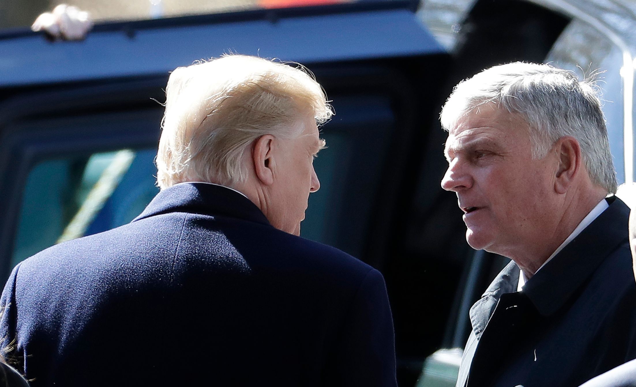 Franklin Graham minimiza meme de Jesus criado por Trump