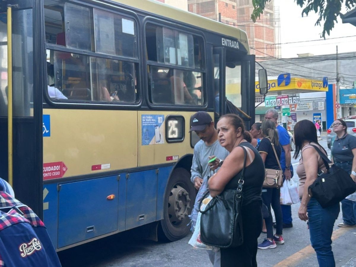 Justiça determina 60% da frota em circulação durante greve em Divinópolis