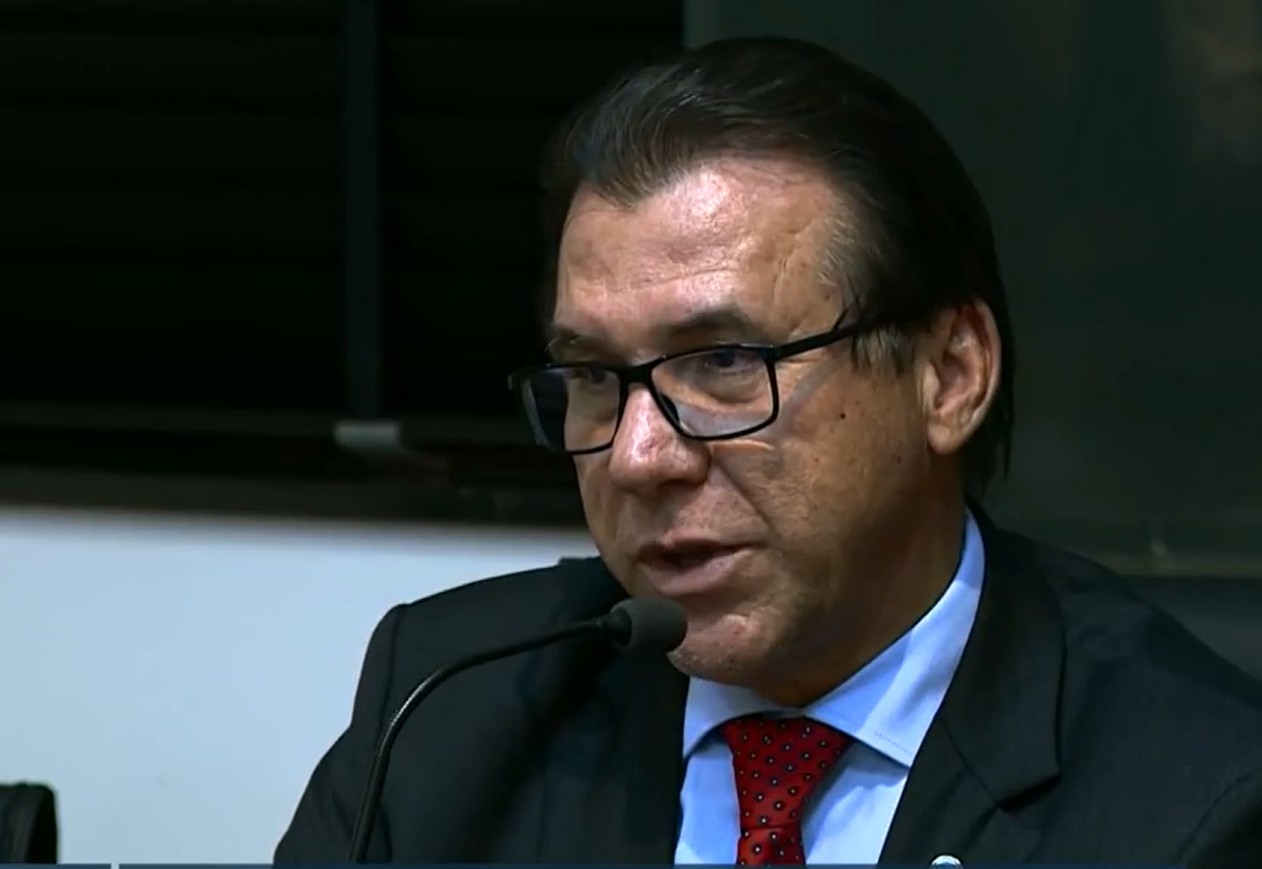 Governo calcula que R$ 7 bilhões do FGTS podem ser liberados a 10 milhões de pessoas para pagamento de dívidas, diz ministro