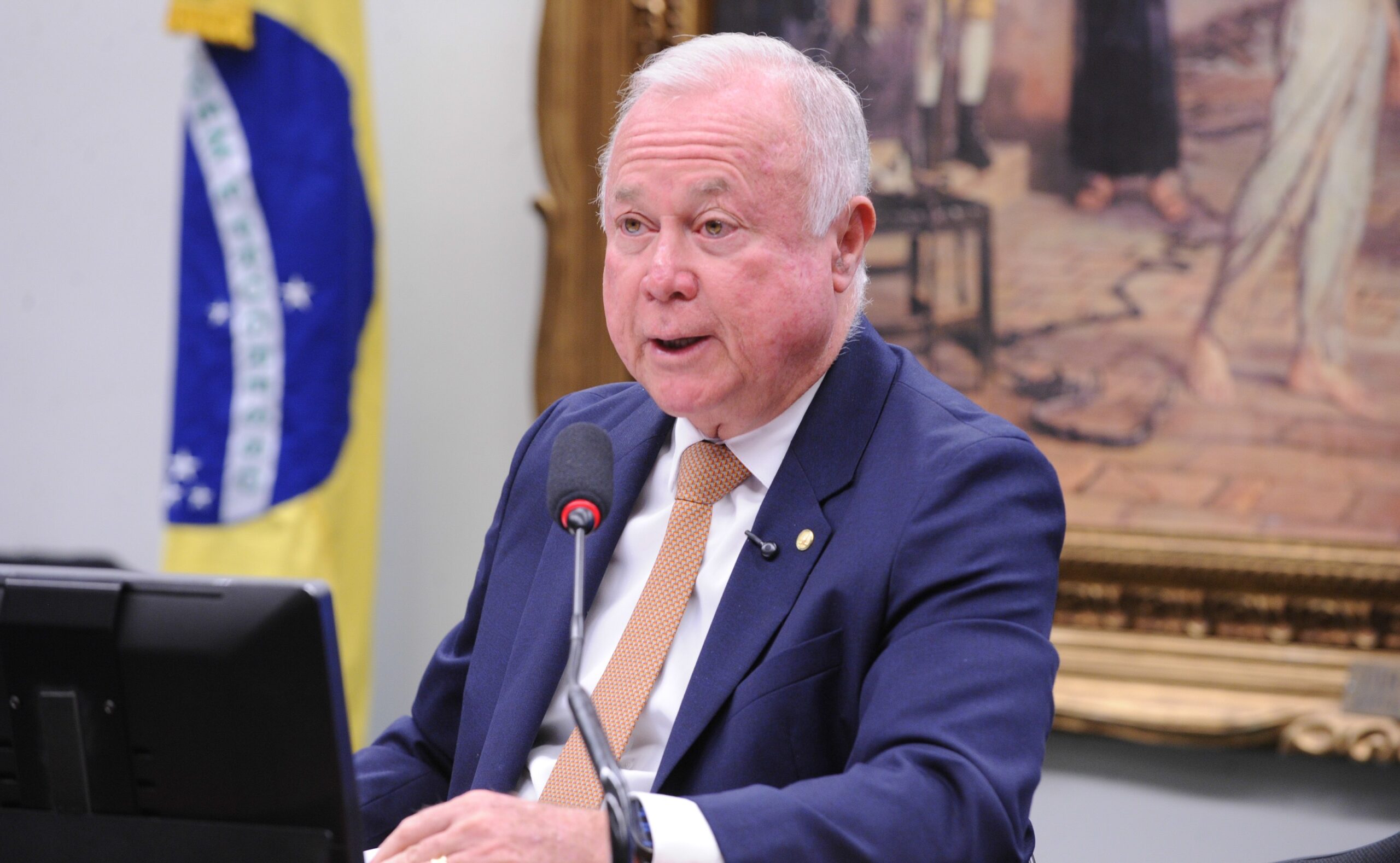 Escala 6×1: CCJ da Câmara vota nesta quarta relatório que dá aval à tramitação de PECs