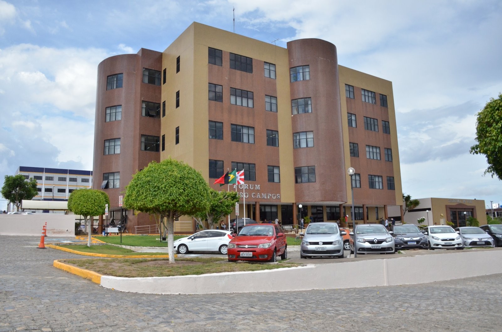 Dupla é condenada a mais de 50 anos de prisão por morte de dois homens em Campina Grande