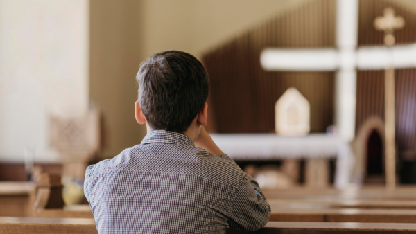 Sociedade Bíblica contesta relatório sobre jovens não religiosos