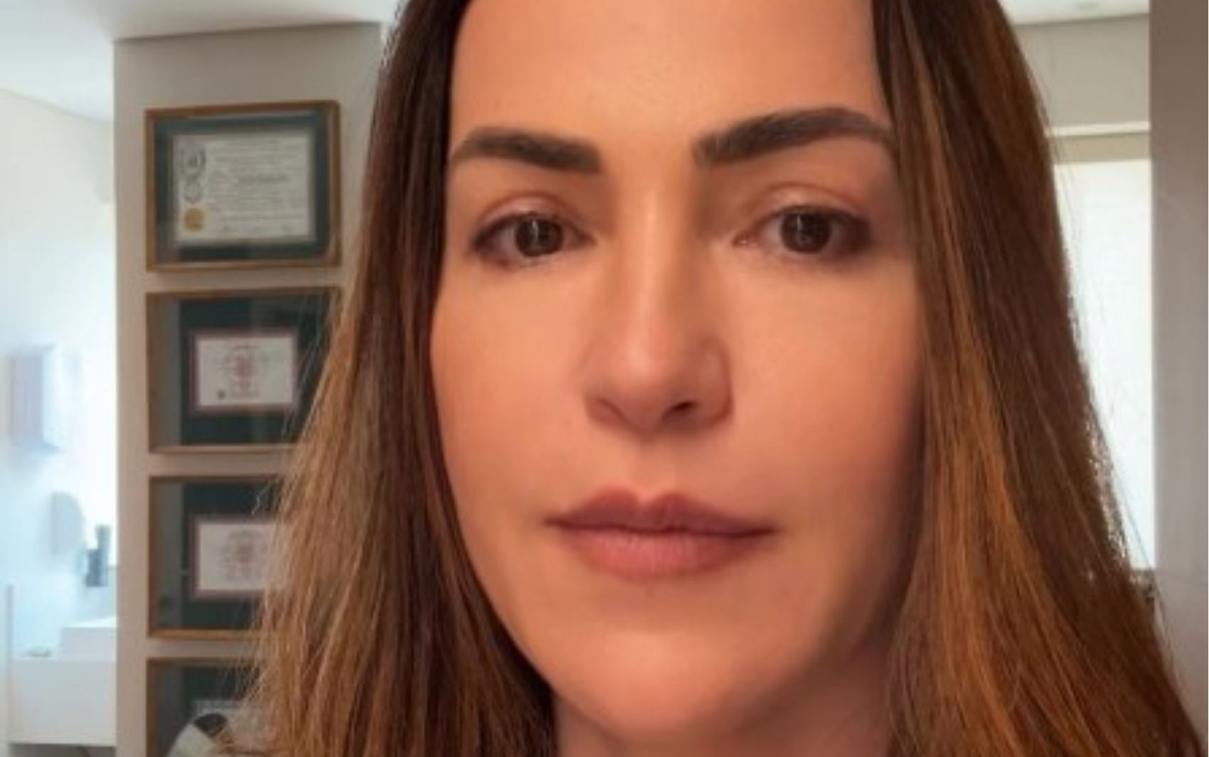 Quem é a dentista denunciada por pacientes com rostos paralisados