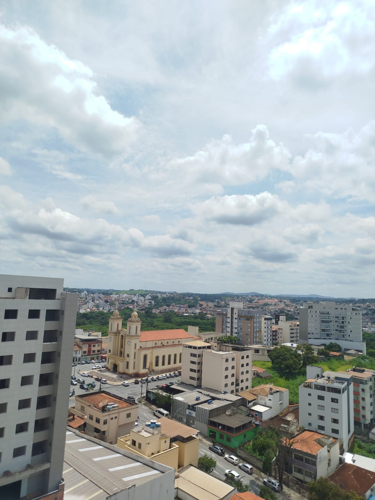 Feriado de Tiradentes: veja o que abre e o que fecha em Divinópolis