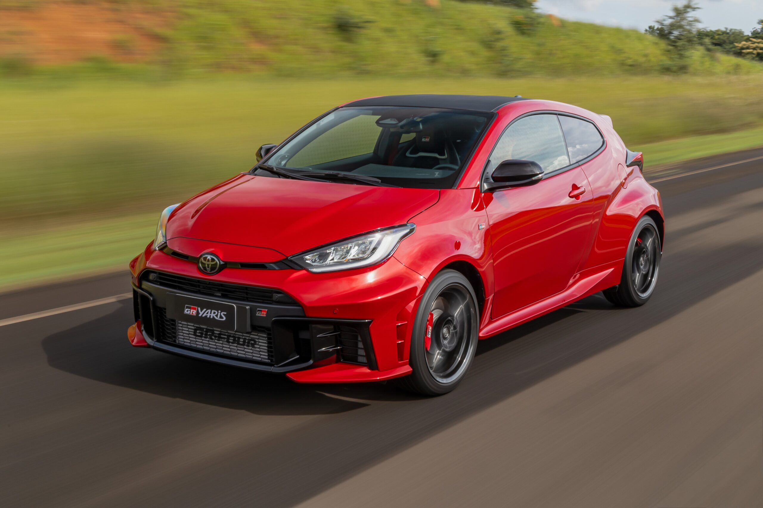 GR Yaris custa R$ 354.990: por que esse hatch só faz sentido poucos