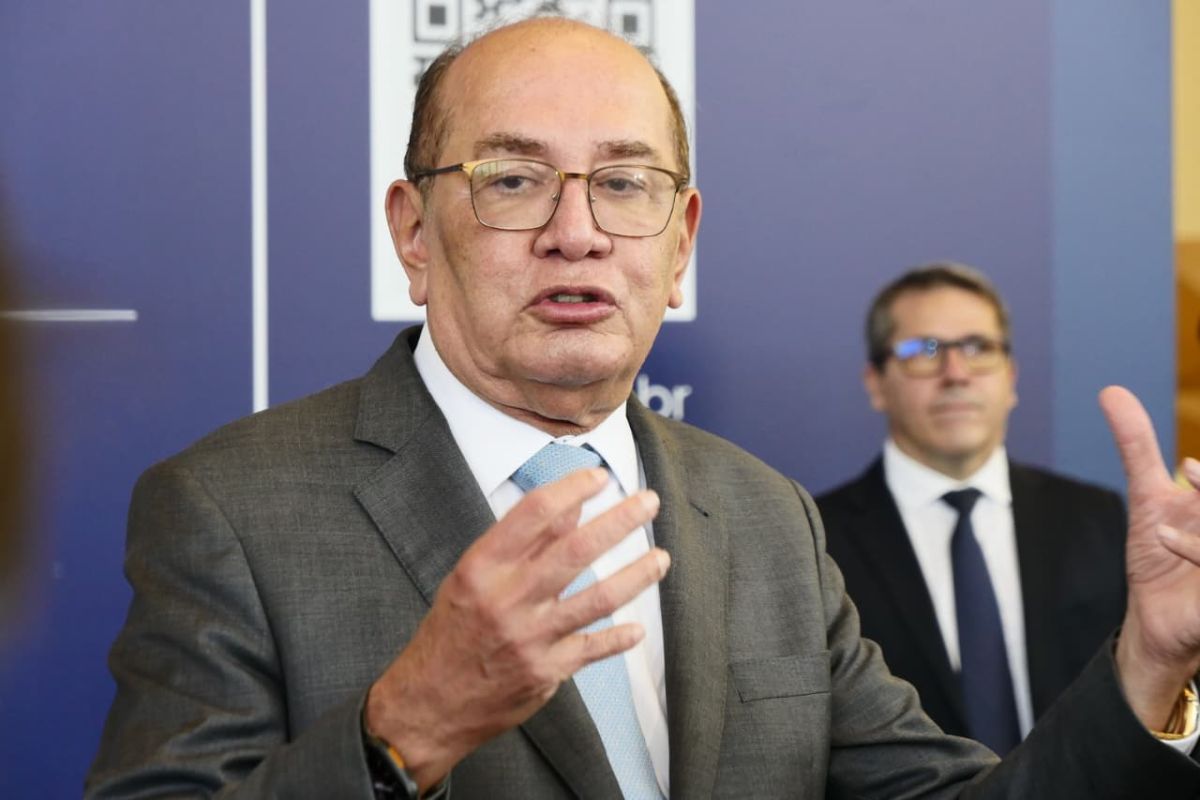 Gilmar Mendes ironiza sotaque de Zema ao comentar inquérito das fake news