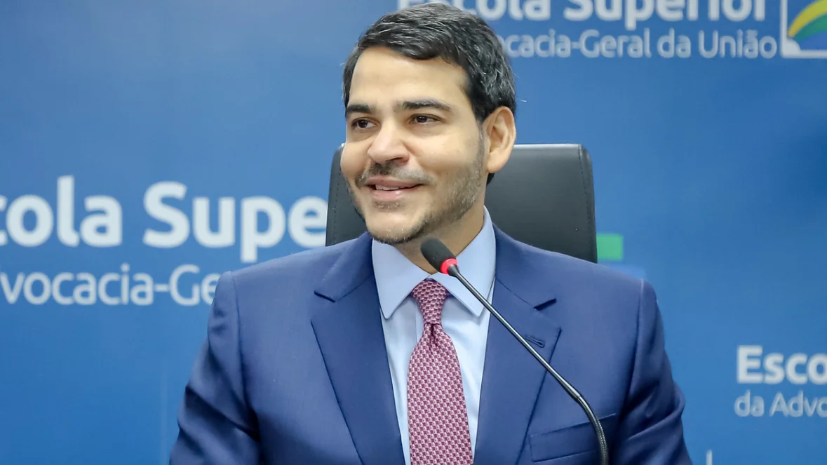 Sabatina de Messias terá disputa acirrada na CCJ do Senado