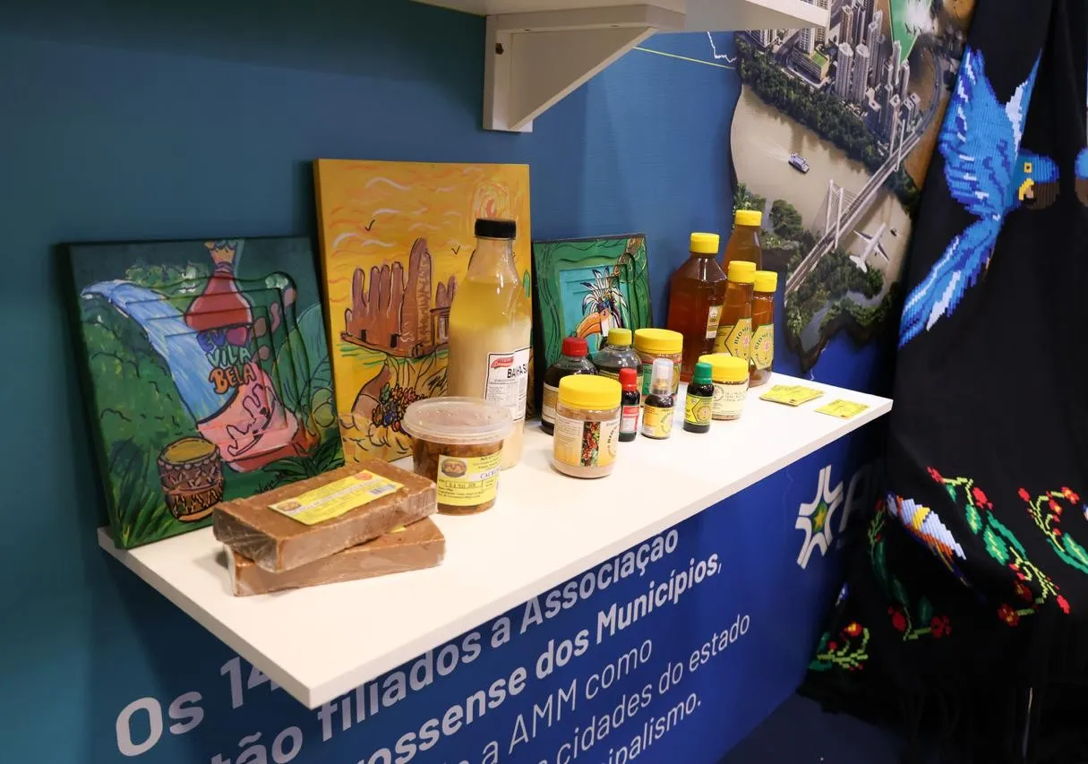 Produtos regionais de MT ganham destaque no espaço da AMM durante Marcha dos Municípios