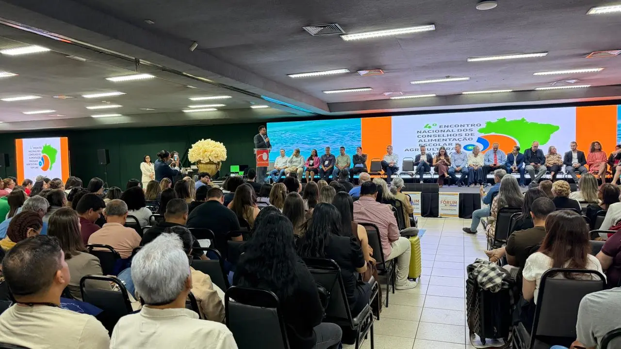 Encontro nacional debate fortalecimento da alimentação escolar e da agricultura familiar