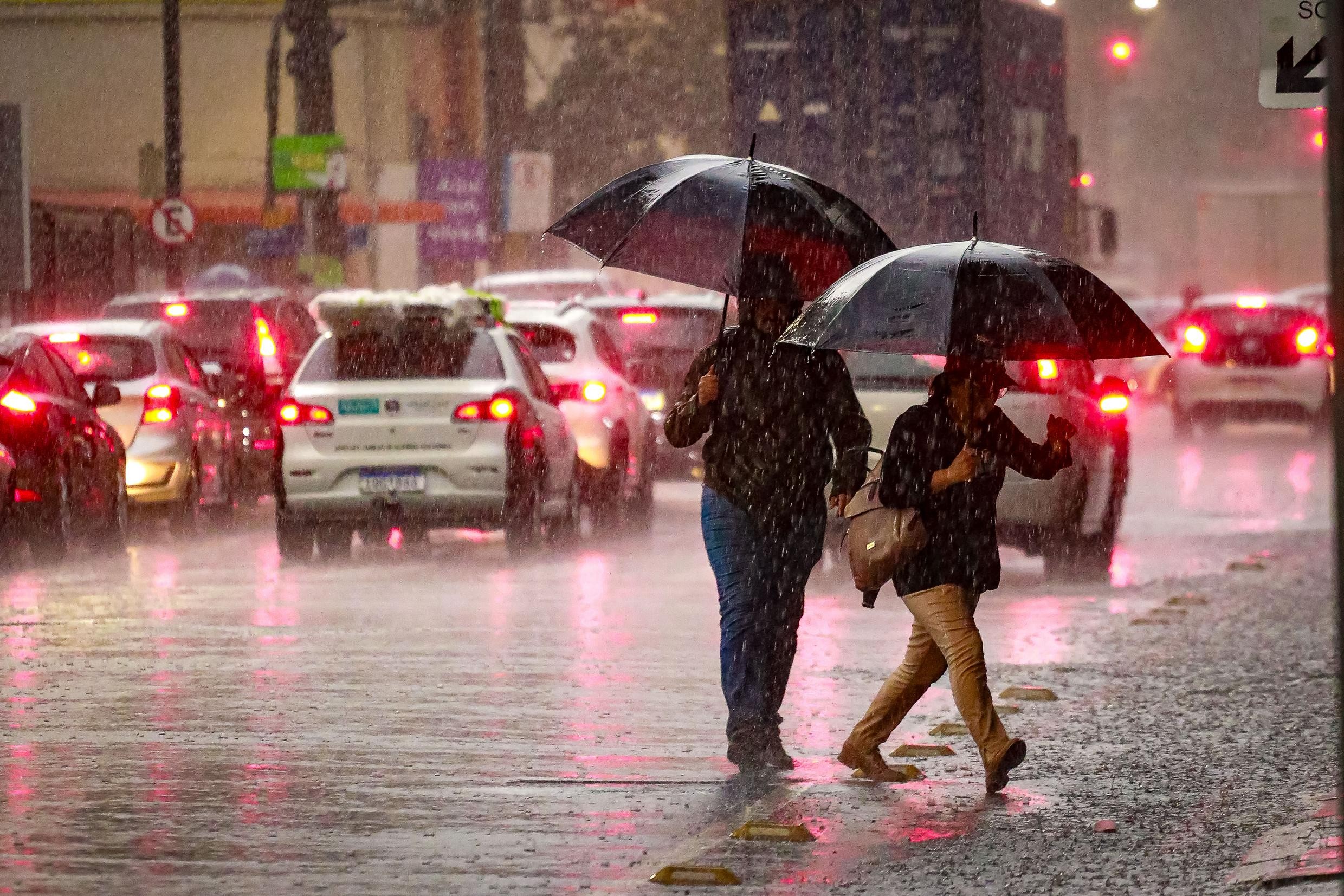 El Niño deve se intensificar e trazer chuva acima da média ao Sul
