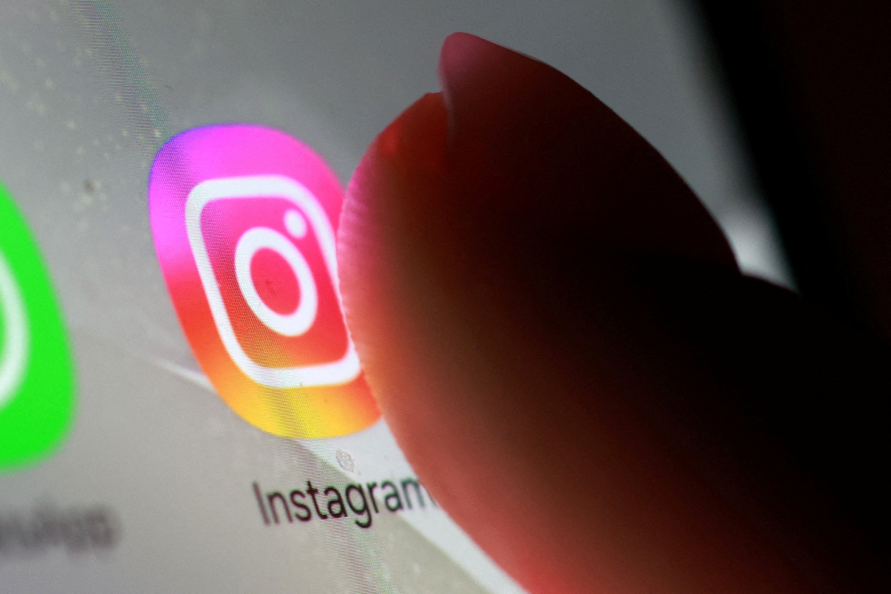 Instagram confirma remoção de contas após usuários relatarem perda de seguidores