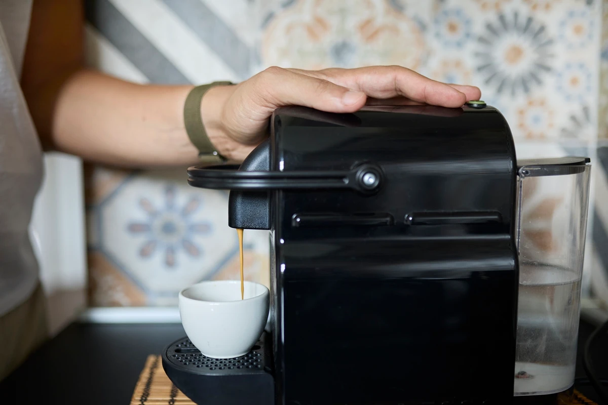 Café pode mudar como o cérebro controla os movimentos, diz estudo