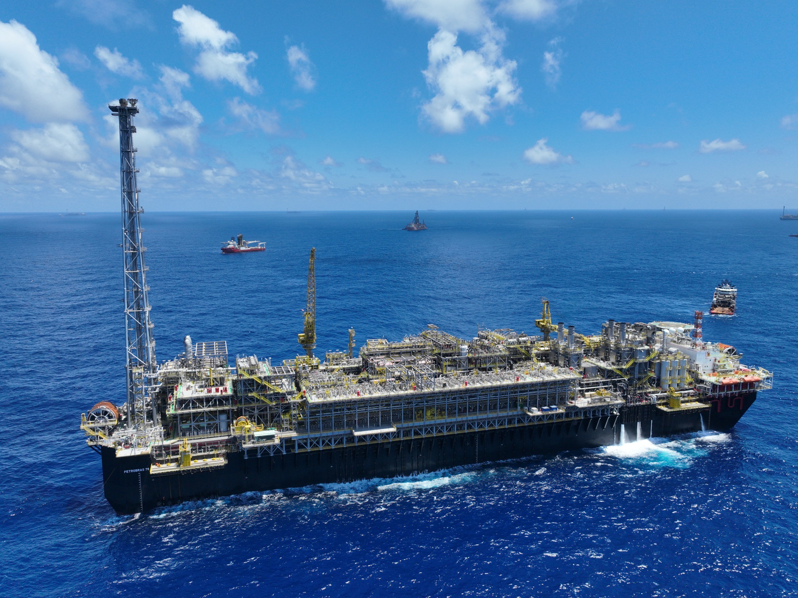 Produção de petróleo do Brasil bate recorde pelo 2º mês consecutivo, em março