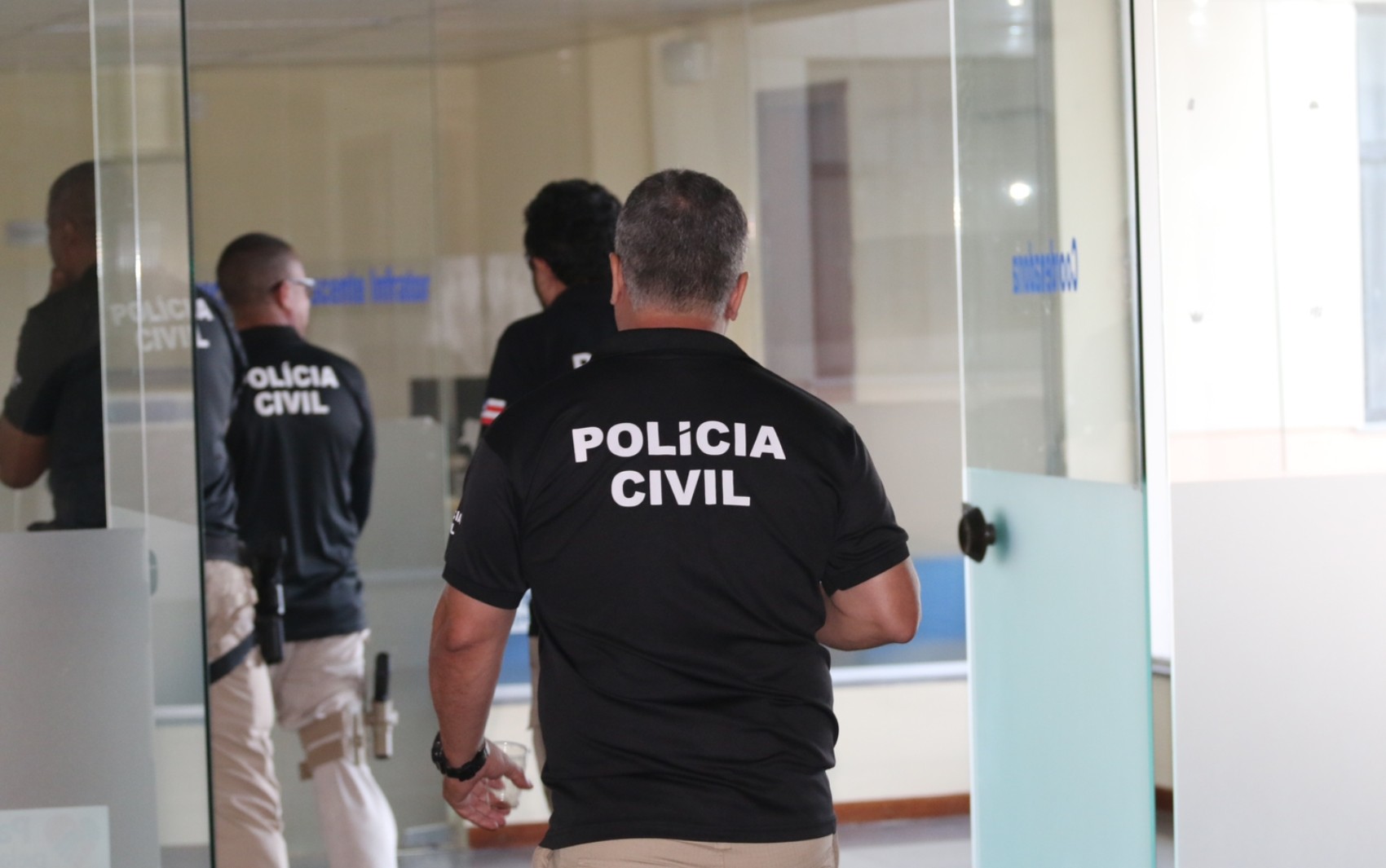 Homem é preso após descumprir medida protetiva e agredir ex-companheira a caminho de festa no norte da Bahia