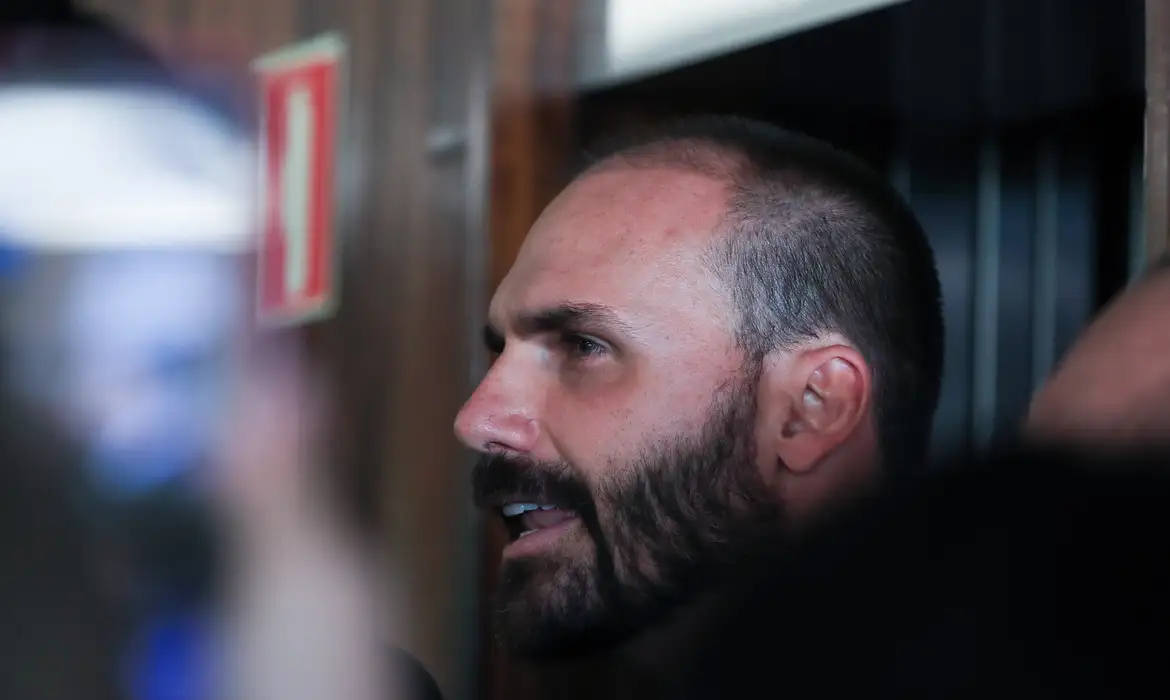 STF condena Eduardo Bolsonaro a inelegibilidade e a 4 anos de prisão
