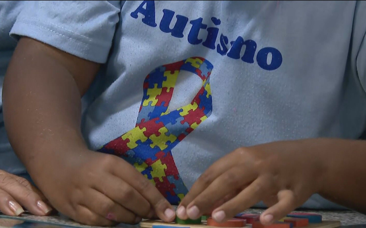 Mães de autistas em Teresina relatam sobrecarga e falta de apoio