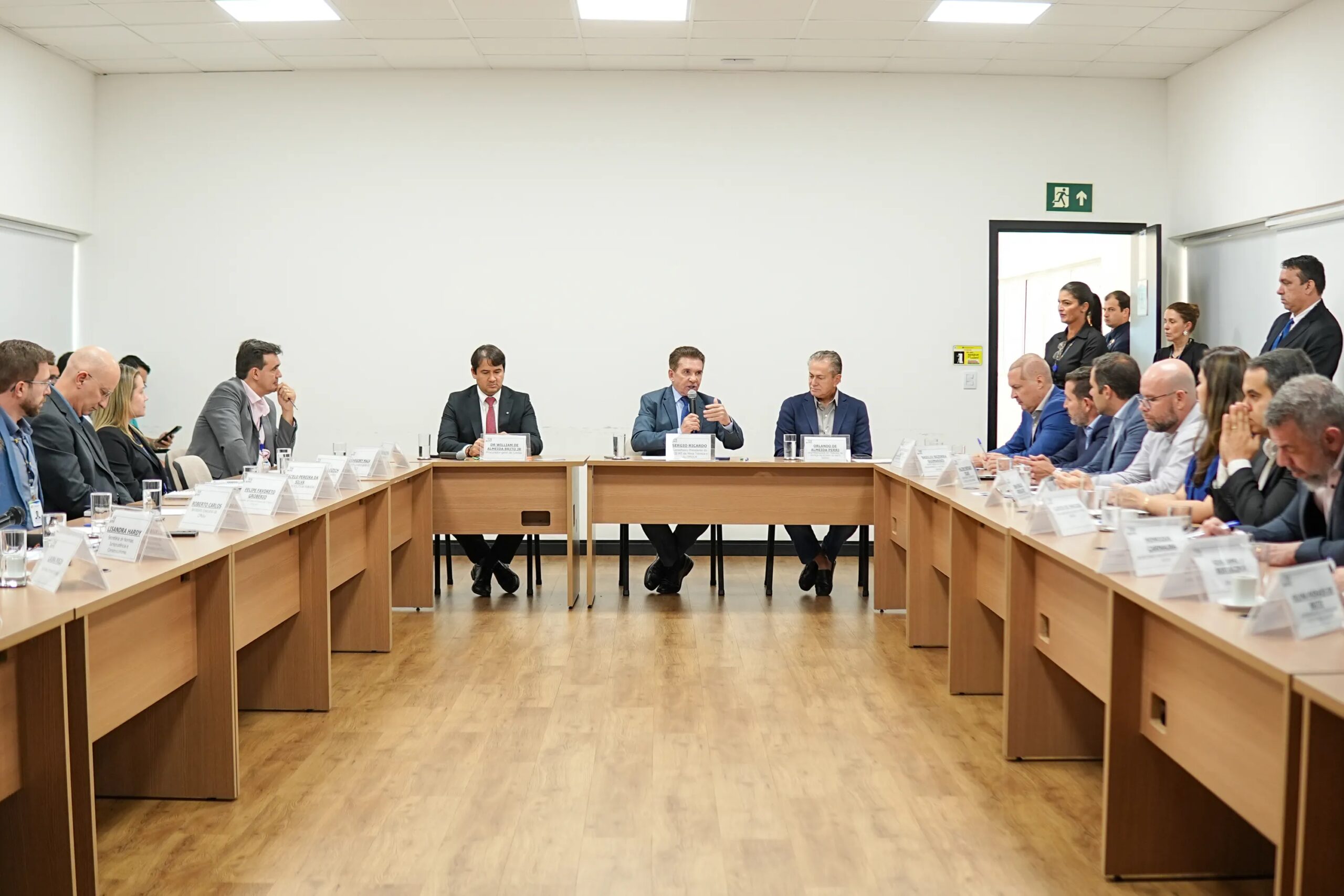Mesa técnica debate critérios mínimos de qualidade em produtos de higiene dos presídios