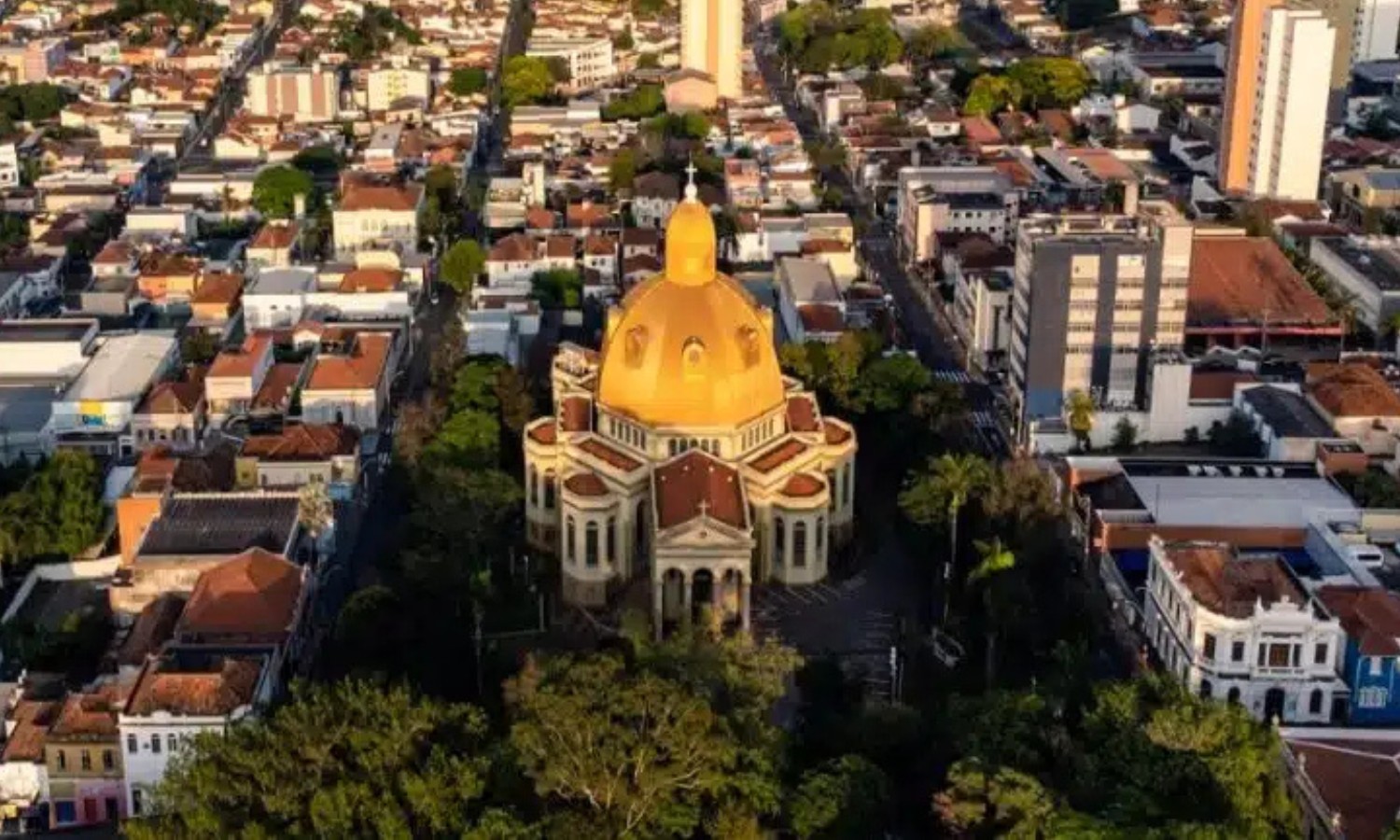 Prefeitura abre concurso público com salários de até R$ 9,8 mil no interior de SP