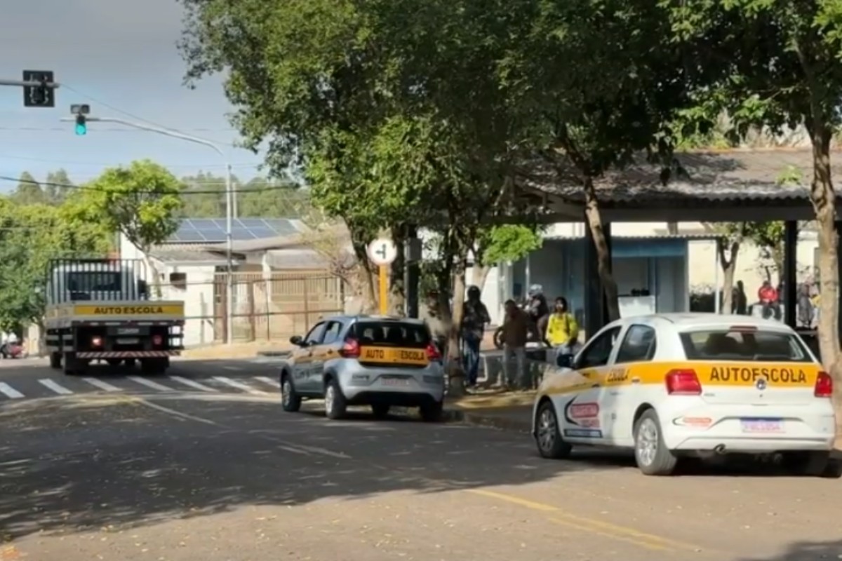 CNH mais barata impulsiona procura por autoescolas no interior de SP