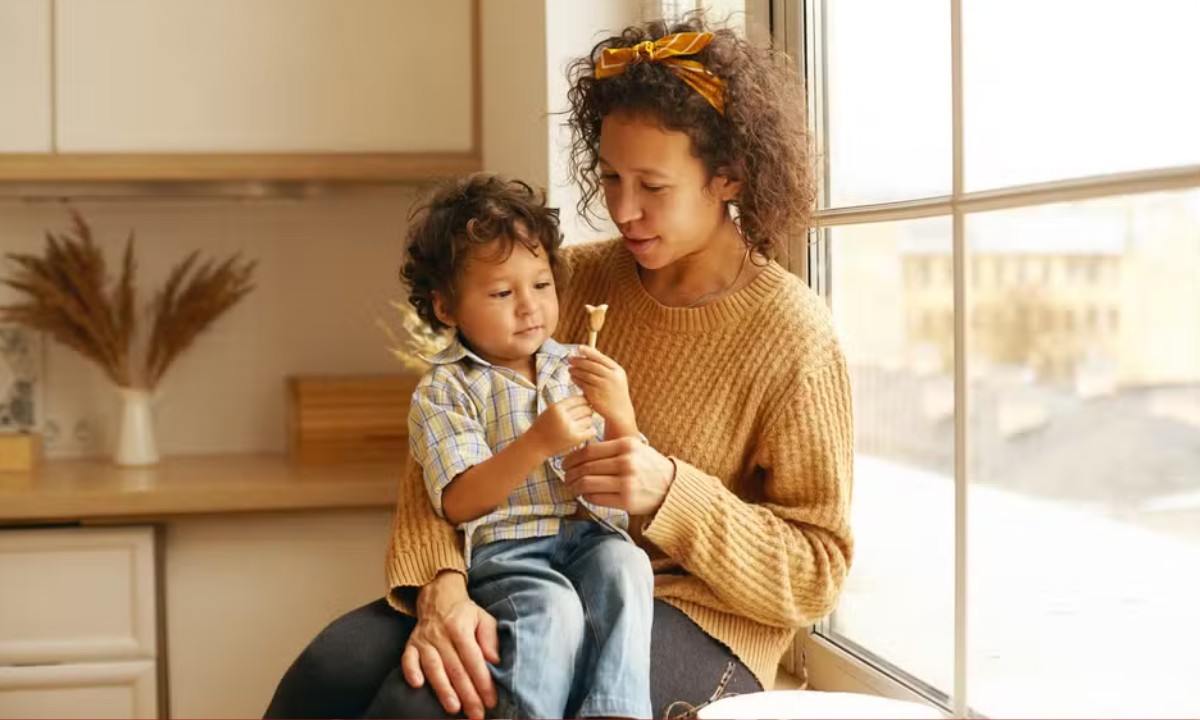 Pix Pensão Alimentícia e o direito de mães e filhos de receberem em dia – O Assunto #1758