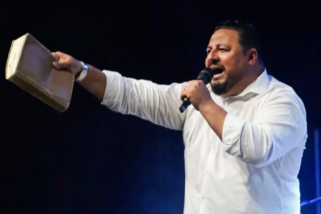 Justiça torna réu pastor Moises de Jesus Lima por discriminação