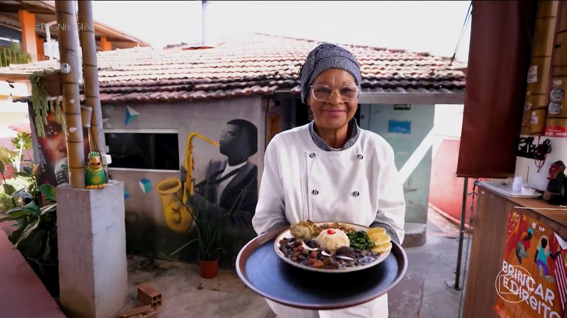 Restaurante na periferia de SP fatura R$ 40 mil com comida saudável