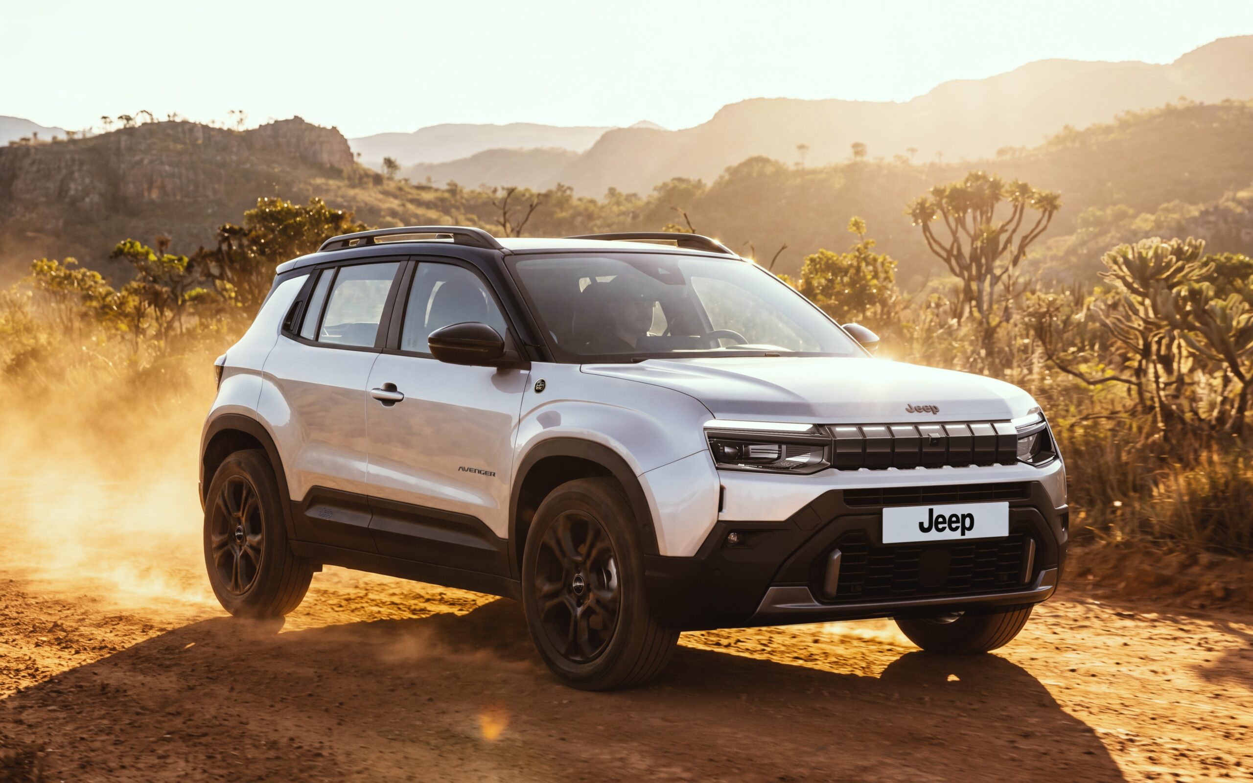 Jeep lança Série Especial 85 Anos para Renegade, Avenger, Compass e Commander