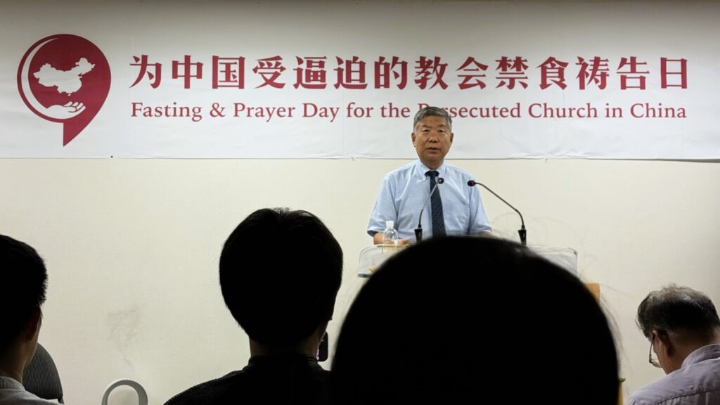 Mais de 6 mil pessoas oram em Osaka por cristãos perseguidos na China