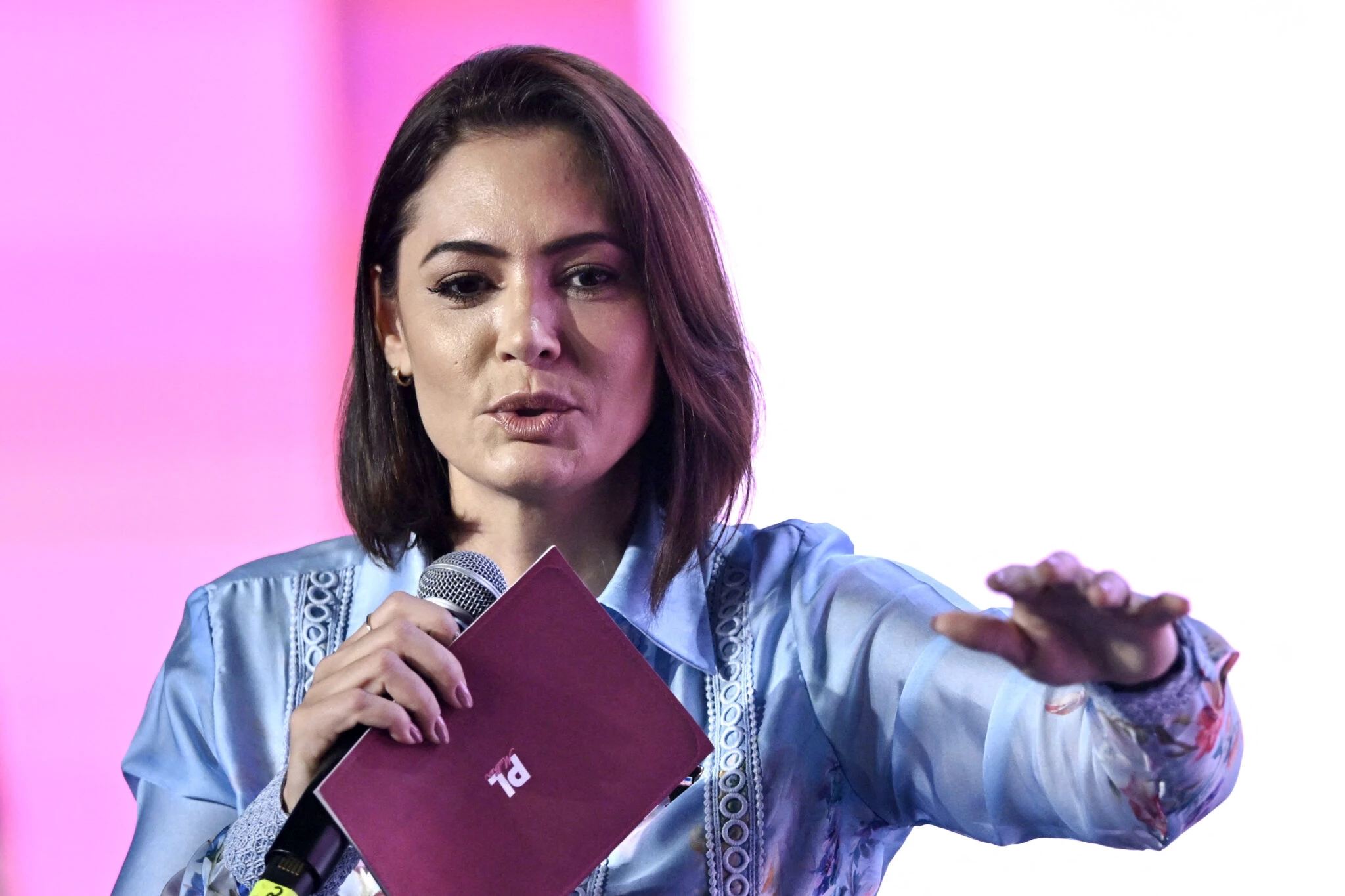 Pesquisa aponta Michelle na liderança ao Senado pelo DF