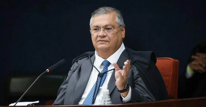 Flávio Dino pede investigação da PF sobre ataques a imagens religiosas